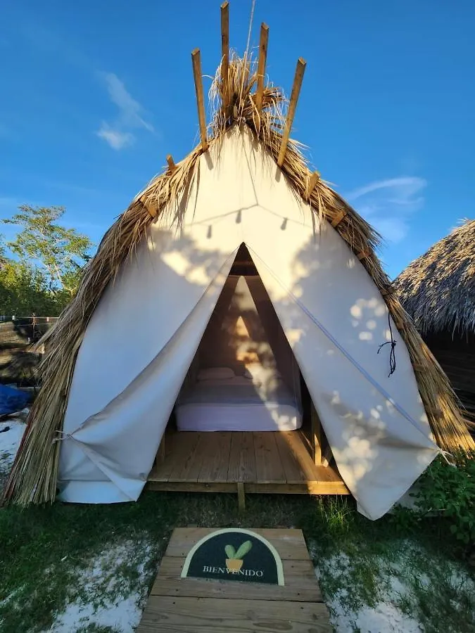 Saona Lodge Mano Juan